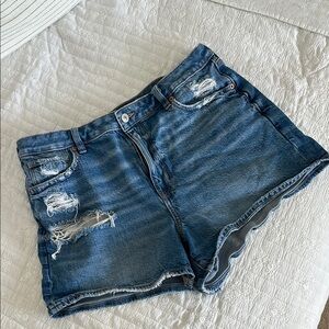 American Eagles “Strigid” Distressed Denim Women's Shorts